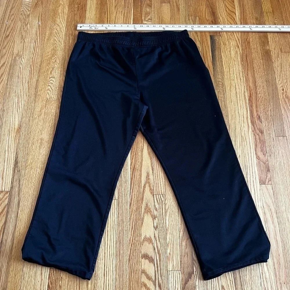 Black sweatpants